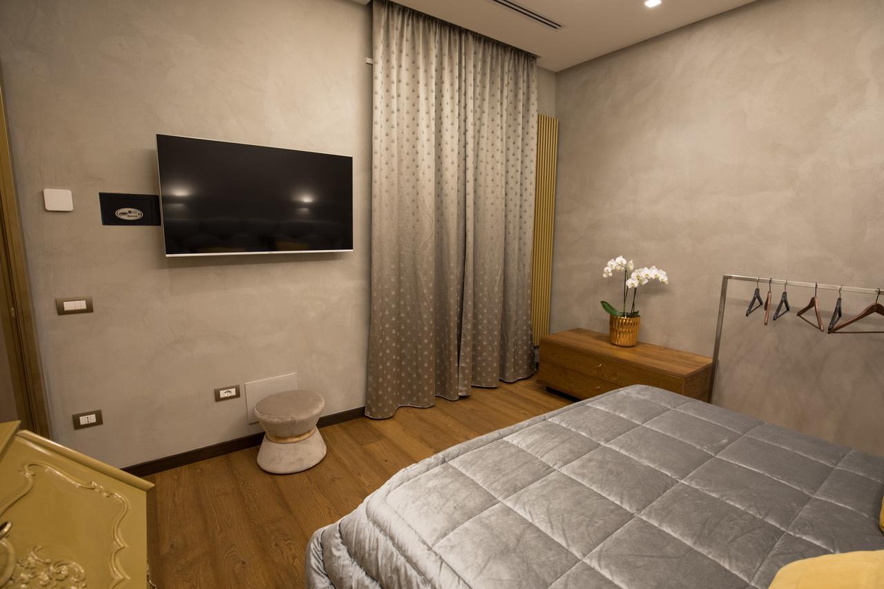 Civico Cinque Home Luxury Apartment 萨莱诺 外观 照片